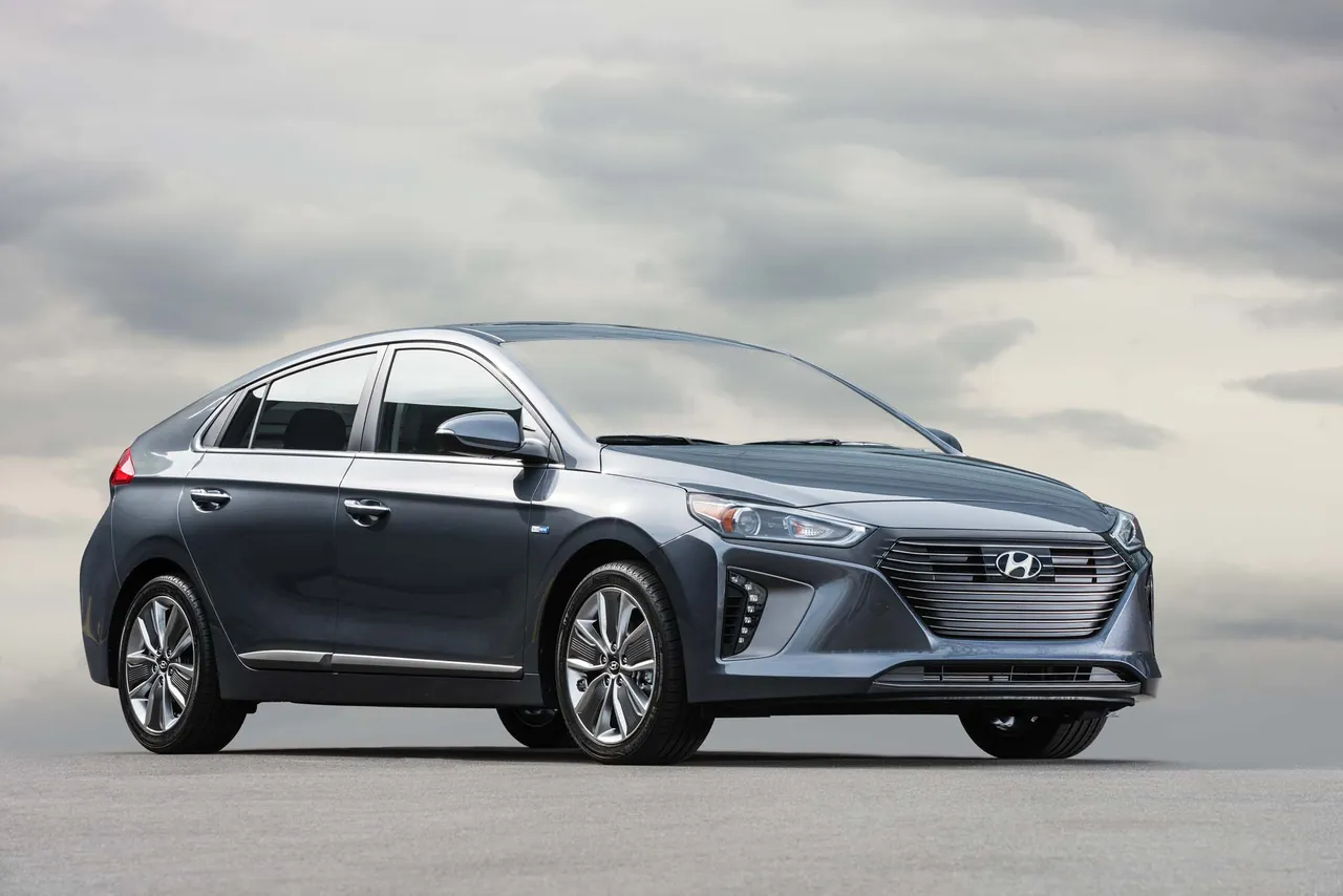 Hyundai n 350